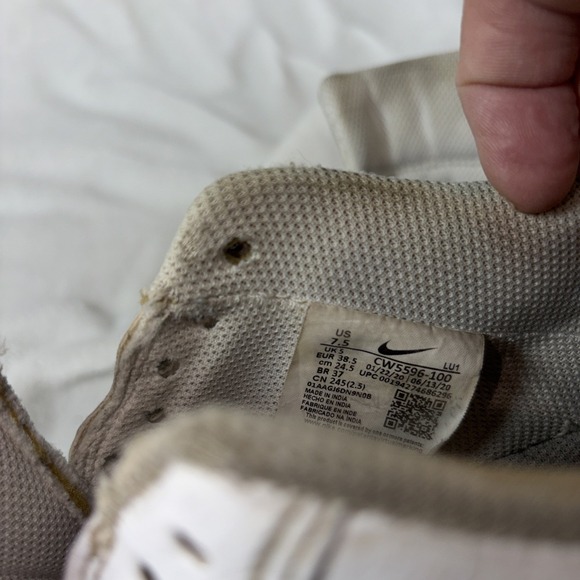 Nike Court Vision Low Top White Iridescent Swoosh Sneakers Women's Size 7.5 - Picture 8 of 9